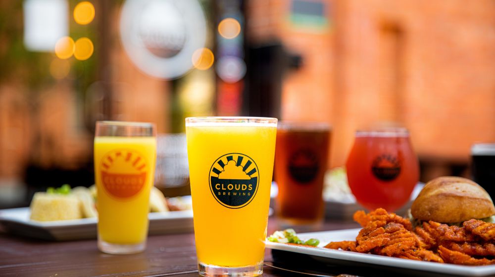 Clouds Brewcade + Kitchen